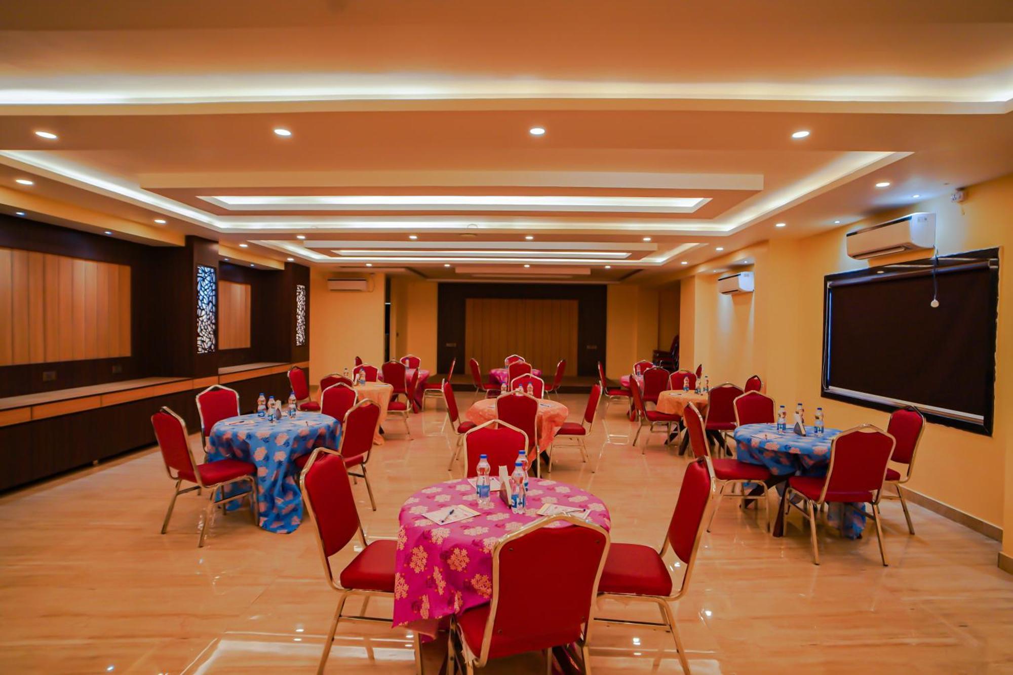 Prasant On Beach Resort !! Lift - Wifi -Restaurant-Parking Facilities-Newly Decorated Room !! Mandarmani Zewnętrze zdjęcie