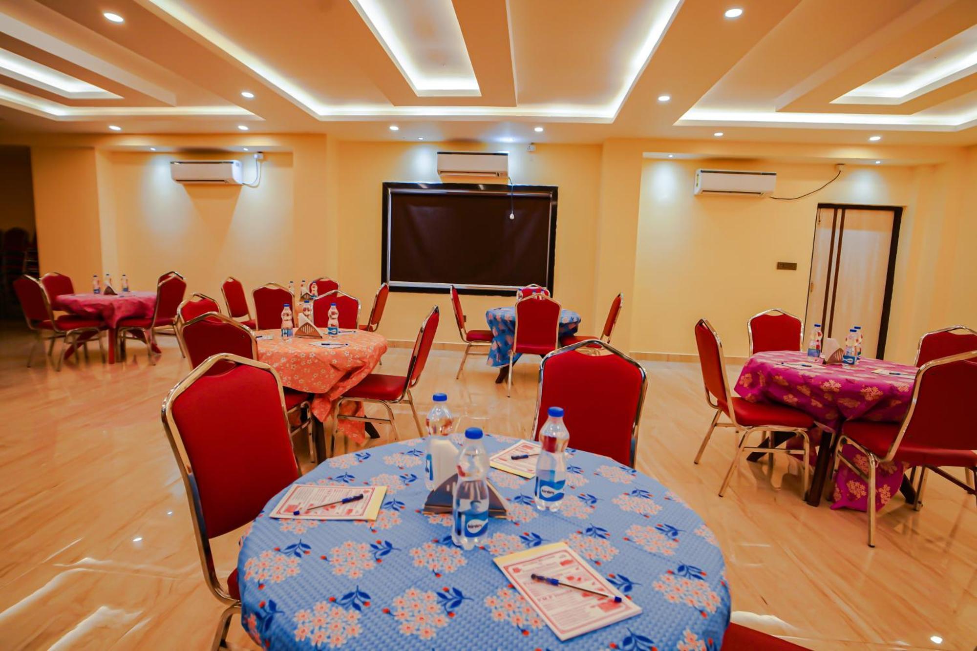 Prasant On Beach Resort !! Lift - Wifi -Restaurant-Parking Facilities-Newly Decorated Room !! Mandarmani Zewnętrze zdjęcie