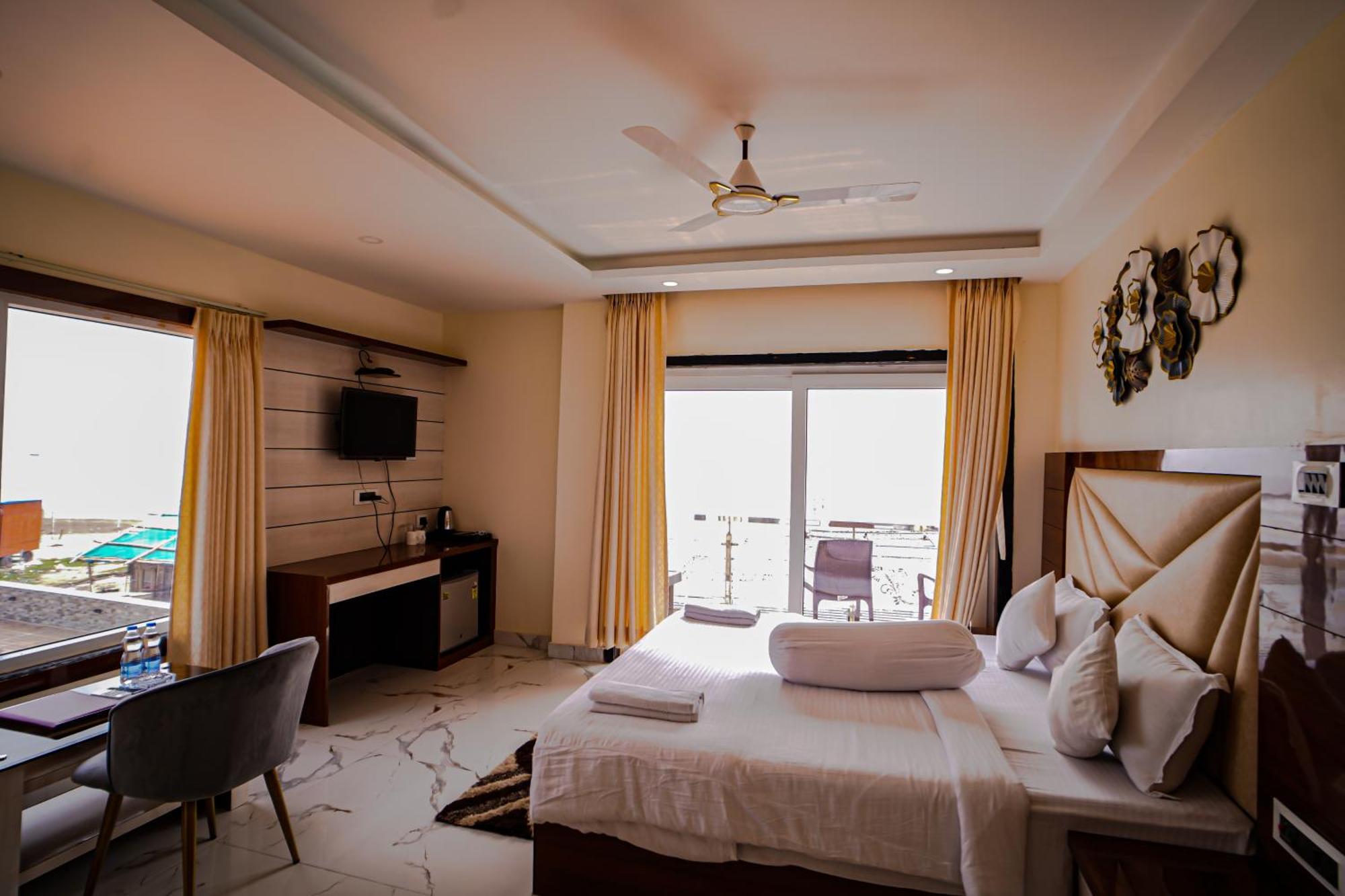 Prasant On Beach Resort !! Lift - Wifi -Restaurant-Parking Facilities-Newly Decorated Room !! Mandarmani Zewnętrze zdjęcie