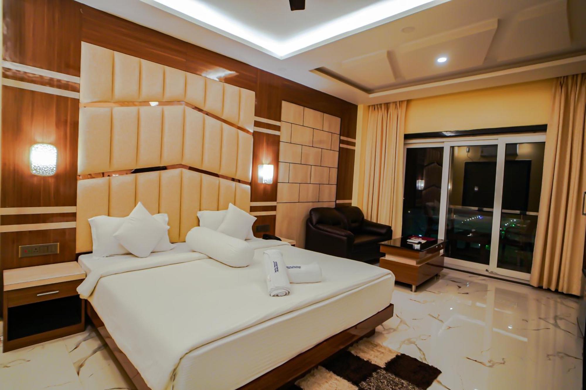 Prasant On Beach Resort !! Lift - Wifi -Restaurant-Parking Facilities-Newly Decorated Room !! Mandarmani Zewnętrze zdjęcie