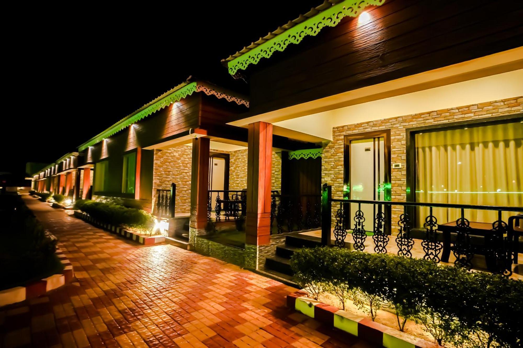 Prasant On Beach Resort !! Lift - Wifi -Restaurant-Parking Facilities-Newly Decorated Room !! Mandarmani Zewnętrze zdjęcie