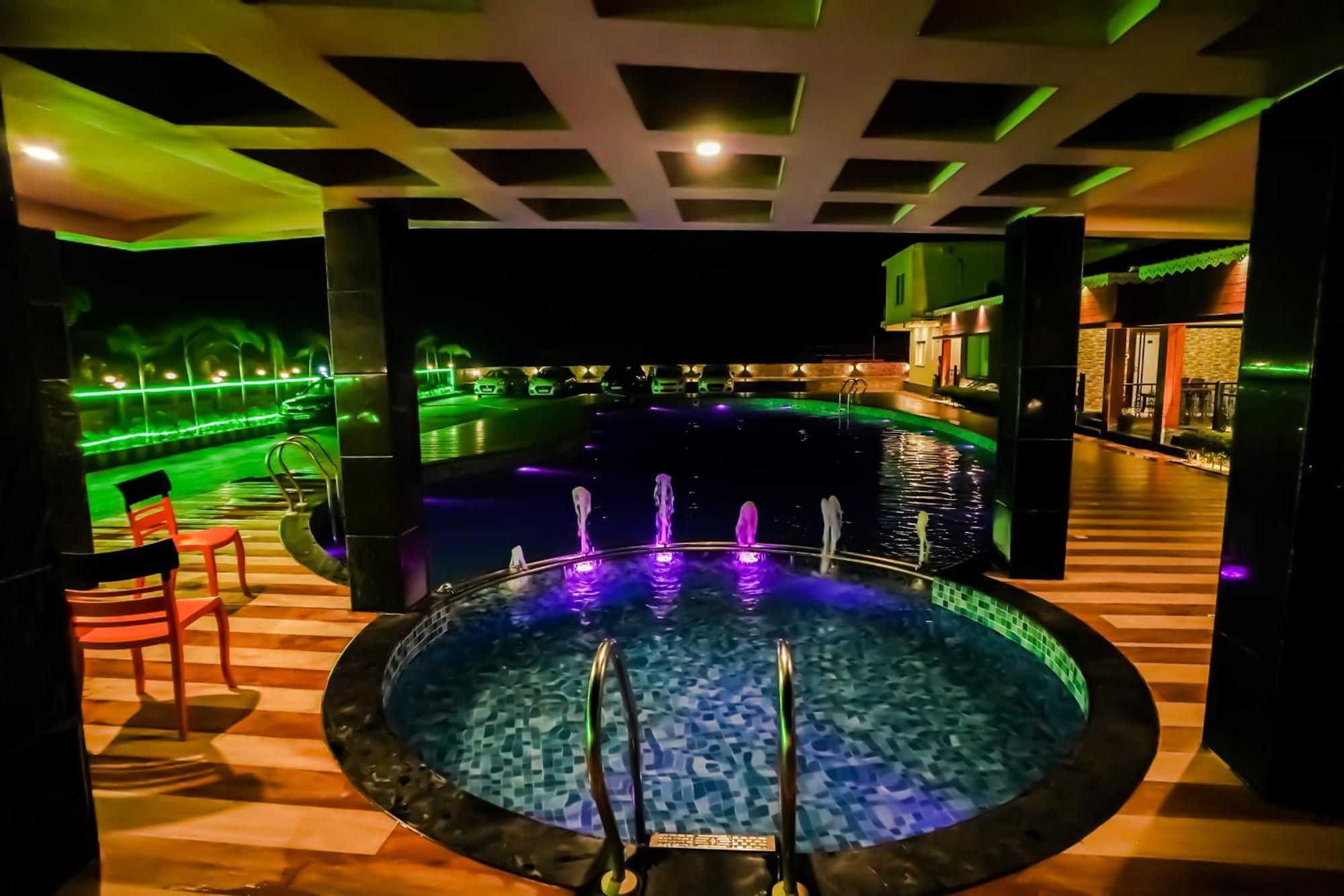 Prasant On Beach Resort !! Lift - Wifi -Restaurant-Parking Facilities-Newly Decorated Room !! Mandarmani Zewnętrze zdjęcie
