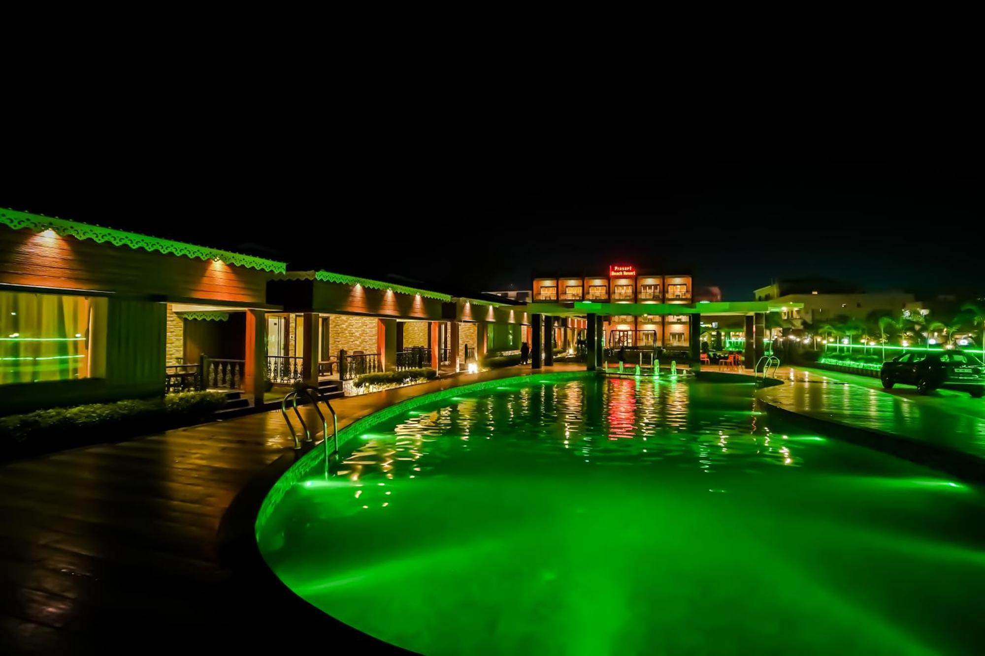 Prasant On Beach Resort !! Lift - Wifi -Restaurant-Parking Facilities-Newly Decorated Room !! Mandarmani Zewnętrze zdjęcie