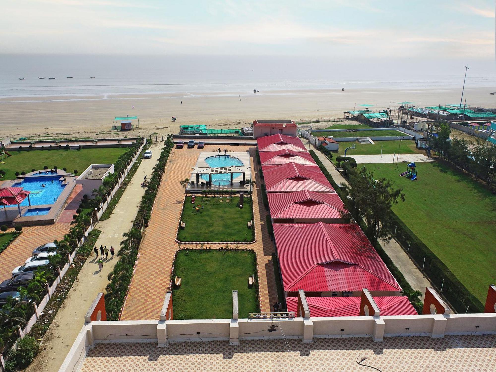 Prasant On Beach Resort !! Lift - Wifi -Restaurant-Parking Facilities-Newly Decorated Room !! Mandarmani Zewnętrze zdjęcie